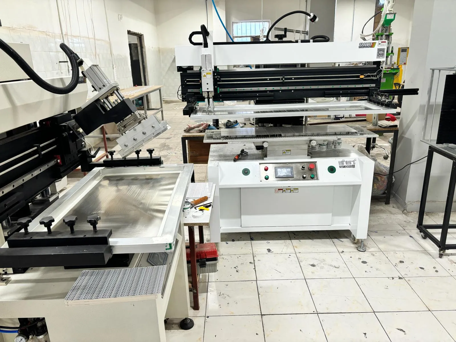 Yüksek tavan armatürü montajı